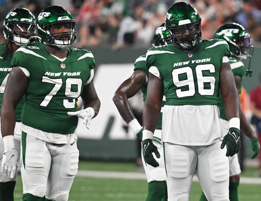 New York Jets Football Al Woods and Tanzel Smart